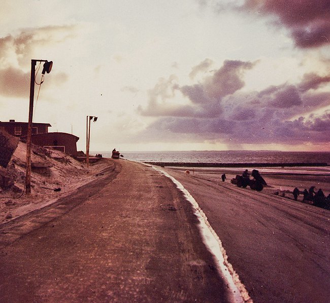 Arbeiten am Westdeckwerk