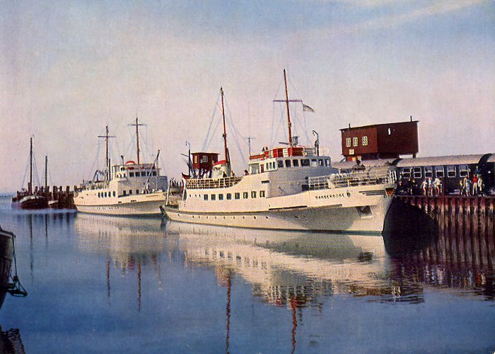 Westanleger mit Bäderschiffen