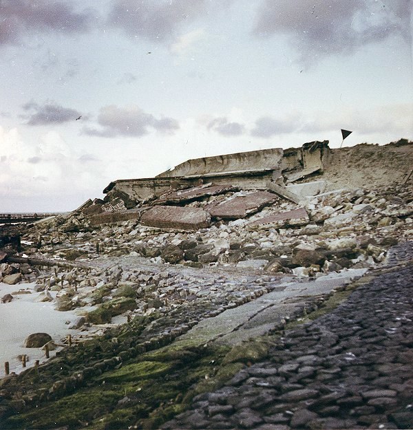 Sturmflut 1962. Zerst&ouml;rte Strandmauer
