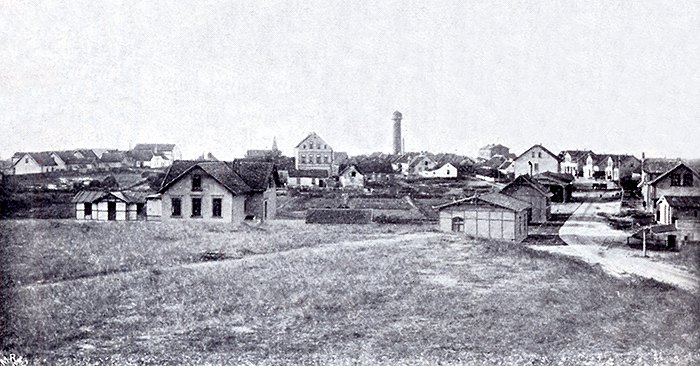 Blick von den D&uuml;nen n&ouml;rdlich des Dorfes