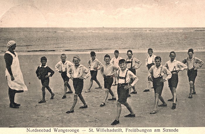 Frei&uuml;bungen am Strande