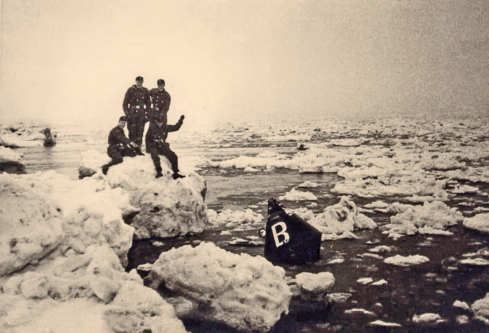 Eisschollen im Fahrwasser