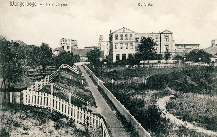 Dorfplatz mit Hotel J&uuml;rgens