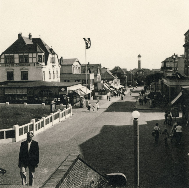 Inseldorf vom D&uuml;nenbakenh&uuml;gel aus gesehen