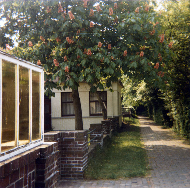 &Ouml;stlicher Dorfplatz
