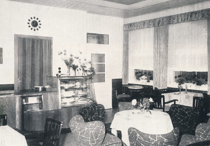 Caf&eacute; am Rosengarten