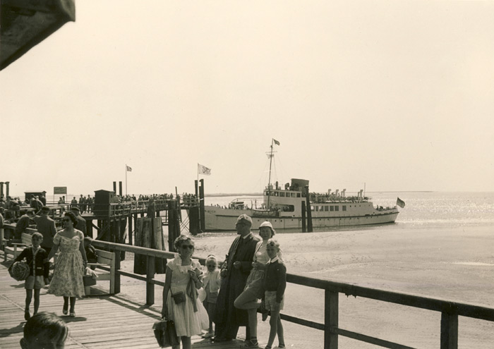 MS &raquo;Hein M&uuml;ck&laquo; am Ostanleger