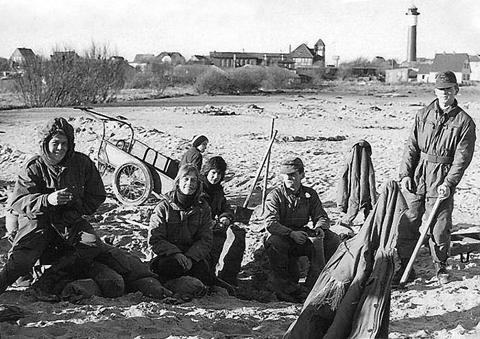 Bei der Wiederherstellung des Deiches