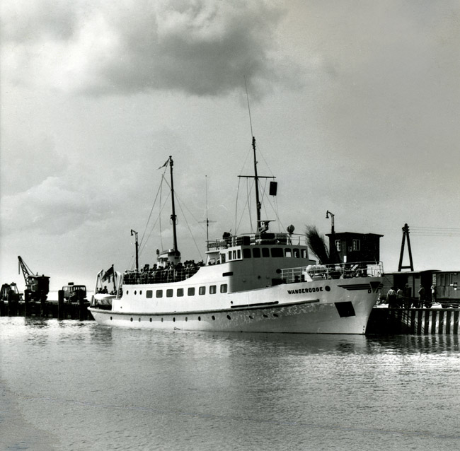 MS &raquo;Wangerooge&laquo; (II) am Westanleger