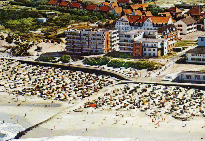 Luftbild vom &ouml;stlichen Hauptstrand