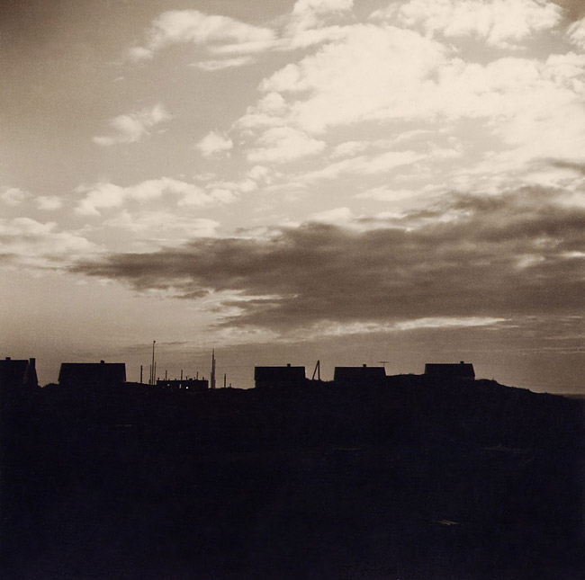 Hausd&auml;cher im Gegenlicht