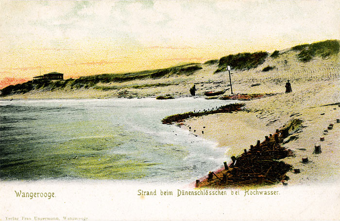 Strand beim D&uuml;nenschl&ouml;&szlig;chen bei Hochwasser