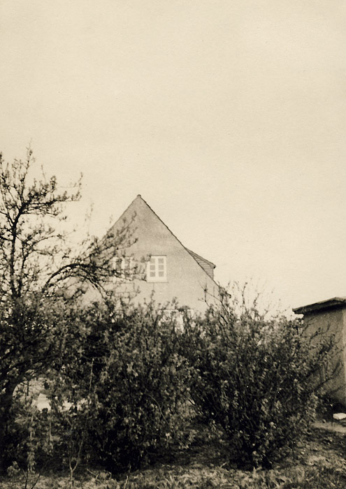 Siedlerhaus von hinten gesehen